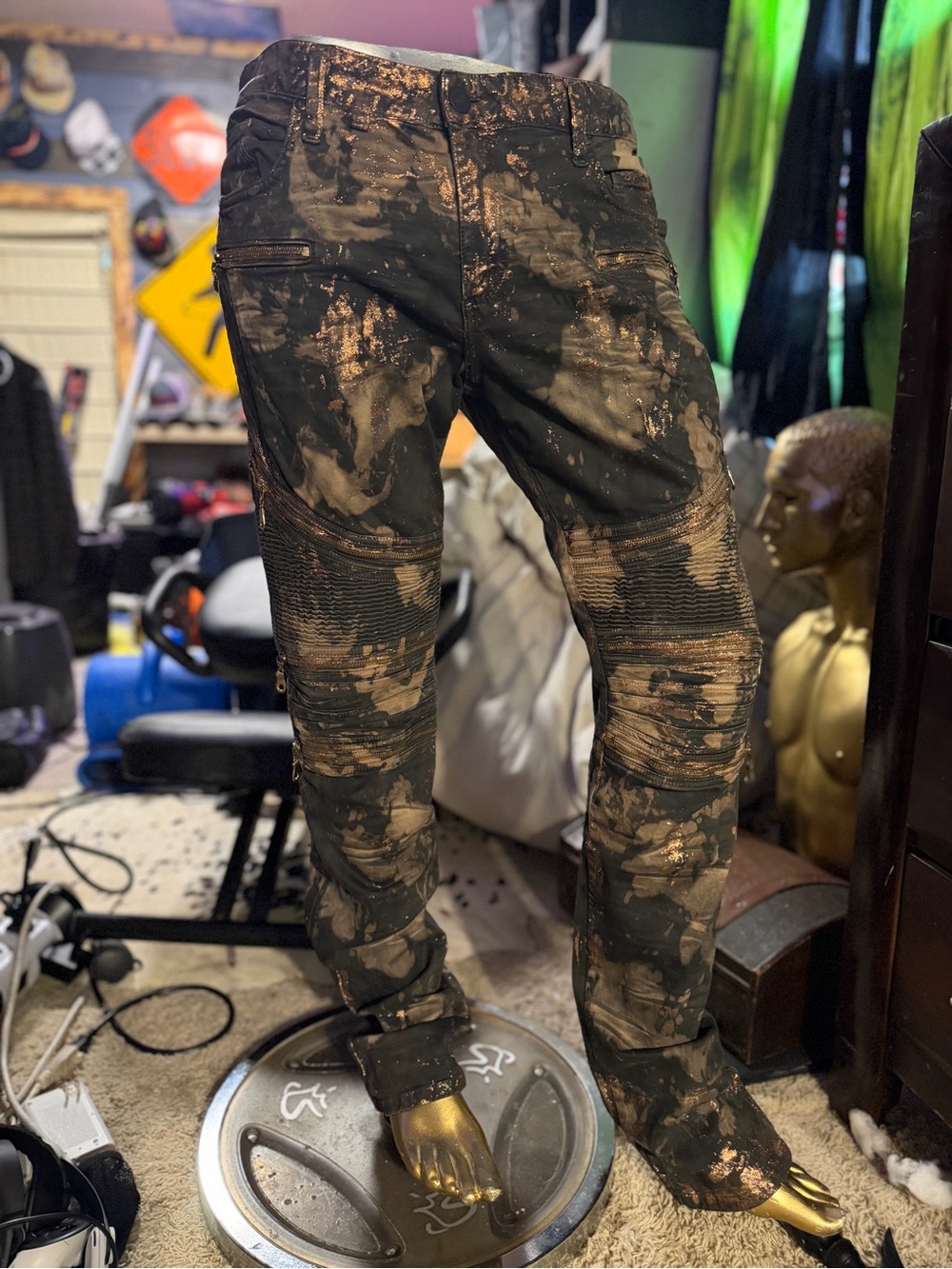 Robin's Jean Men's Black Pants with gold Bleach Accent